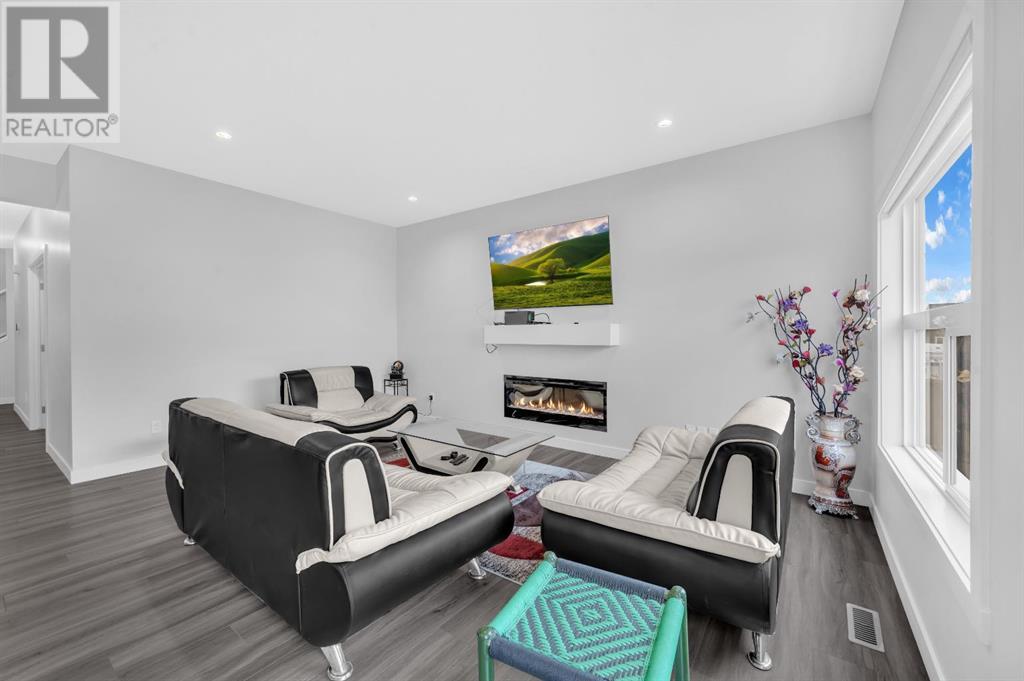 40 Saddlestone Way Ne, Calgary, Alberta  T3J 2C9 - Photo 21 - A2214824