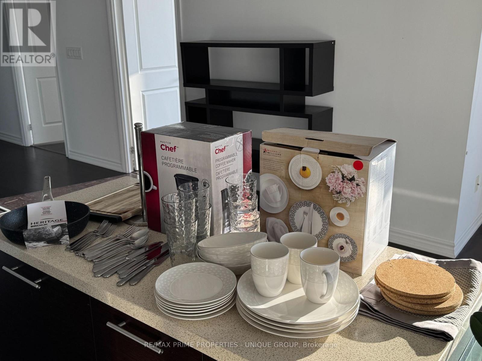 5316 - 386 Yonge Street, Toronto, Ontario  M5B 0A5 - Photo 4 - C12083312