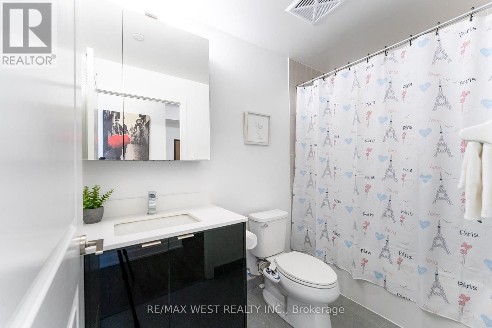 924 - 100 Eagle Rock Way, Vaughan, Ontario  L6A 5A7 - Photo 15 - N12148618
