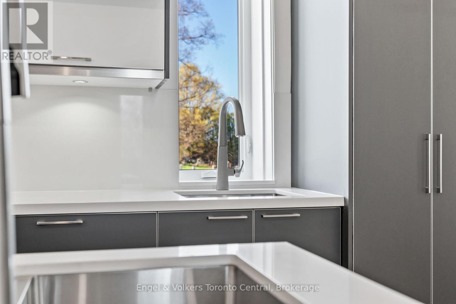 57 Crawford Street, Chatsworth, Ontario  N0H 1G0 - Photo 16 - X12149351
