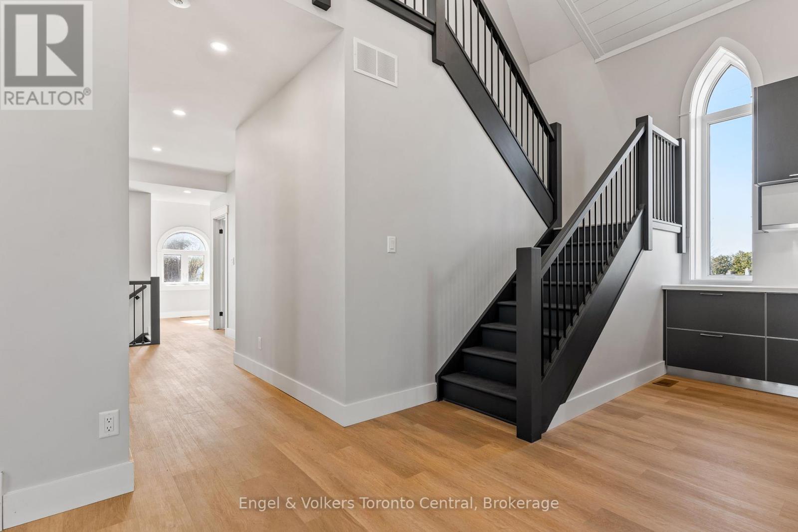 57 Crawford Street, Chatsworth, Ontario  N0H 1G0 - Photo 24 - X12149351