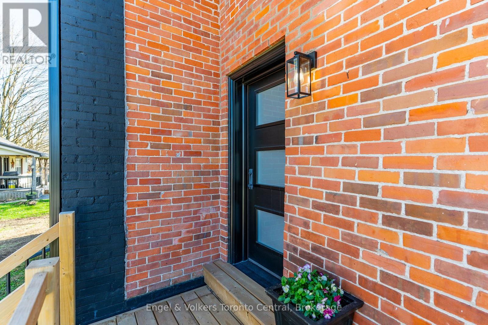 57 Crawford Street, Chatsworth, Ontario  N0H 1G0 - Photo 42 - X12149351