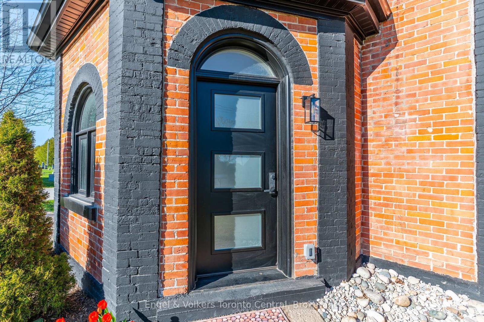 57 Crawford Street, Chatsworth, Ontario  N0H 1G0 - Photo 6 - X12149351