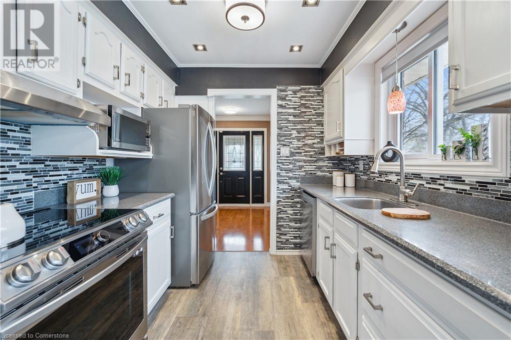 Photo 11 of 46 for 108 Cantley Crescent