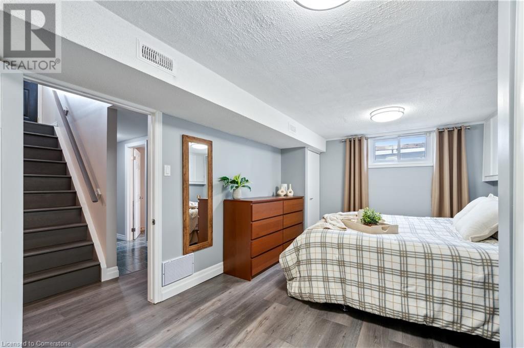 Photo 30 of 46 for 108 Cantley Crescent