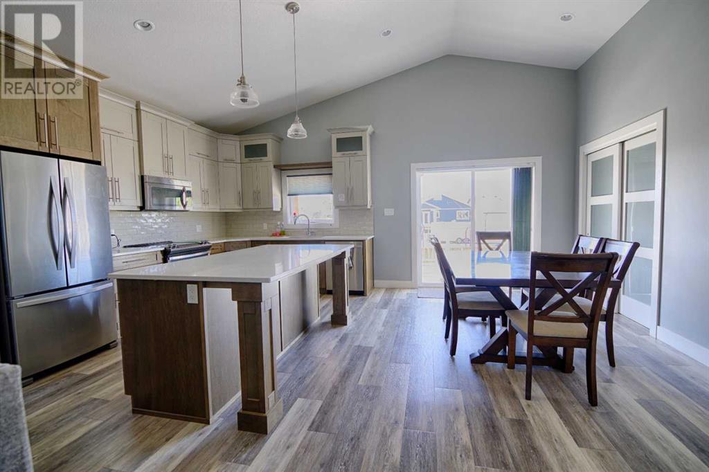 10 Prairie Sunset Avenue, Taber, Alberta  T1G 0E7 - Photo 7 - A2220929