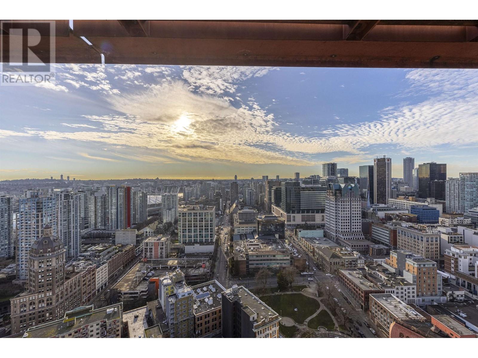 Listing Picture 7 of 27 : 4108 128 W CORDOVA STREET, Vancouver / 溫哥華 - 魯藝地產 Yvonne Lu Group - MLS Medallion Club Member