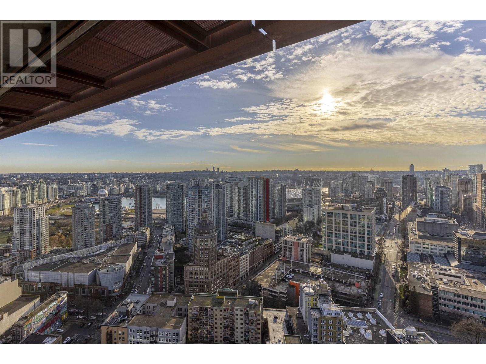 Listing Picture 5 of 27 : 4108 128 W CORDOVA STREET, Vancouver / 溫哥華 - 魯藝地產 Yvonne Lu Group - MLS Medallion Club Member