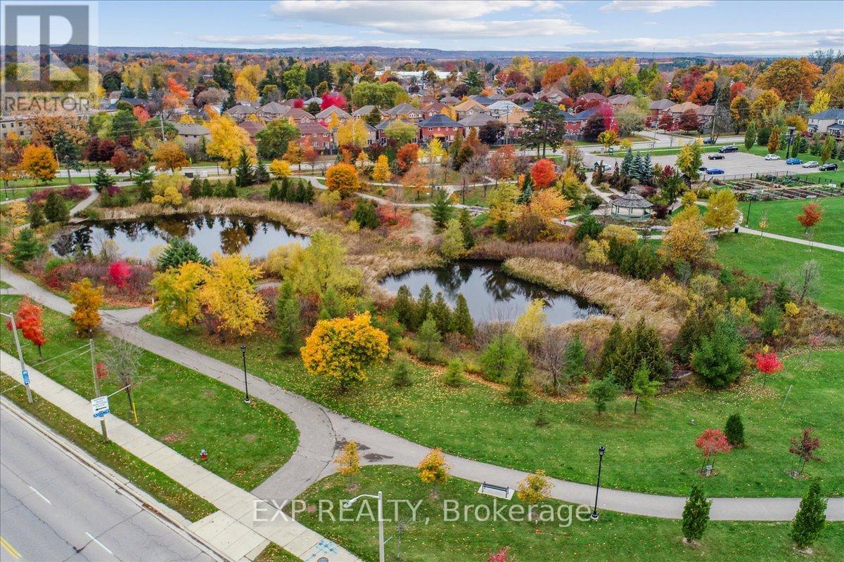 7 Rosset Valley Court, Halton Hills, Ontario  L7G 5E1 - Photo 41 - W12100290
