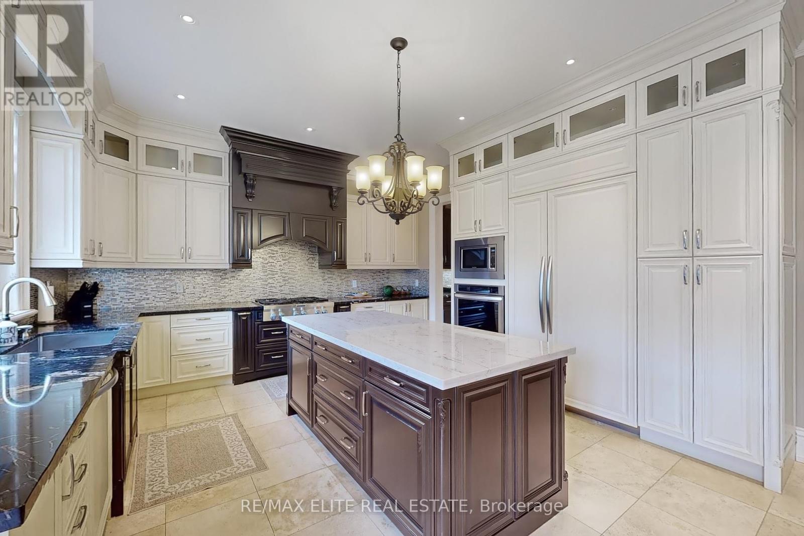 34 May Avenue, Richmond Hill, Ontario  L4C 3S6 - Photo 11 - N12149353