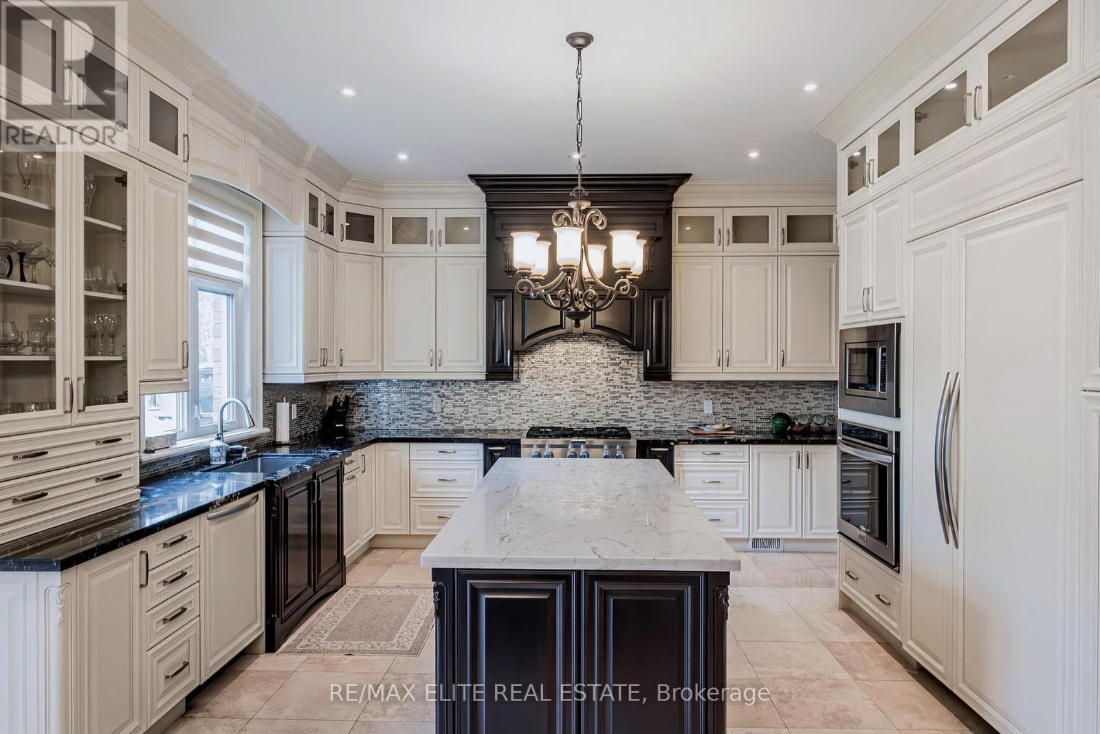 34 May Avenue, Richmond Hill, Ontario  L4C 3S6 - Photo 12 - N12149353