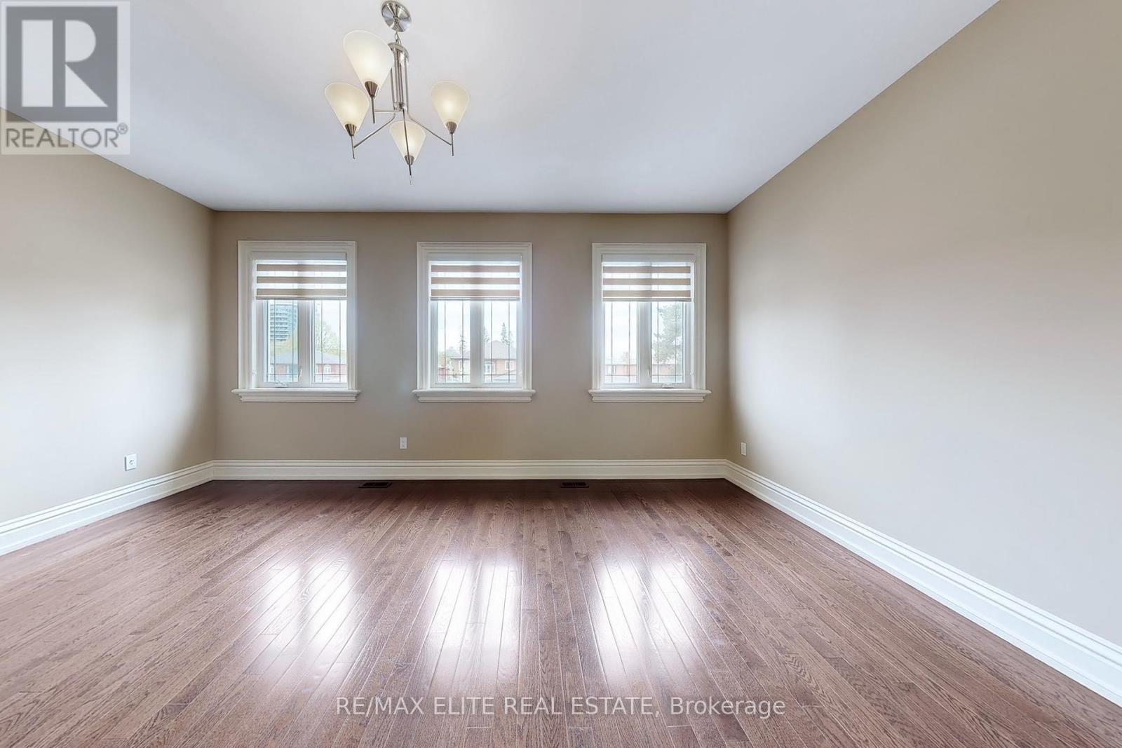 34 May Avenue, Richmond Hill, Ontario  L4C 3S6 - Photo 32 - N12149353