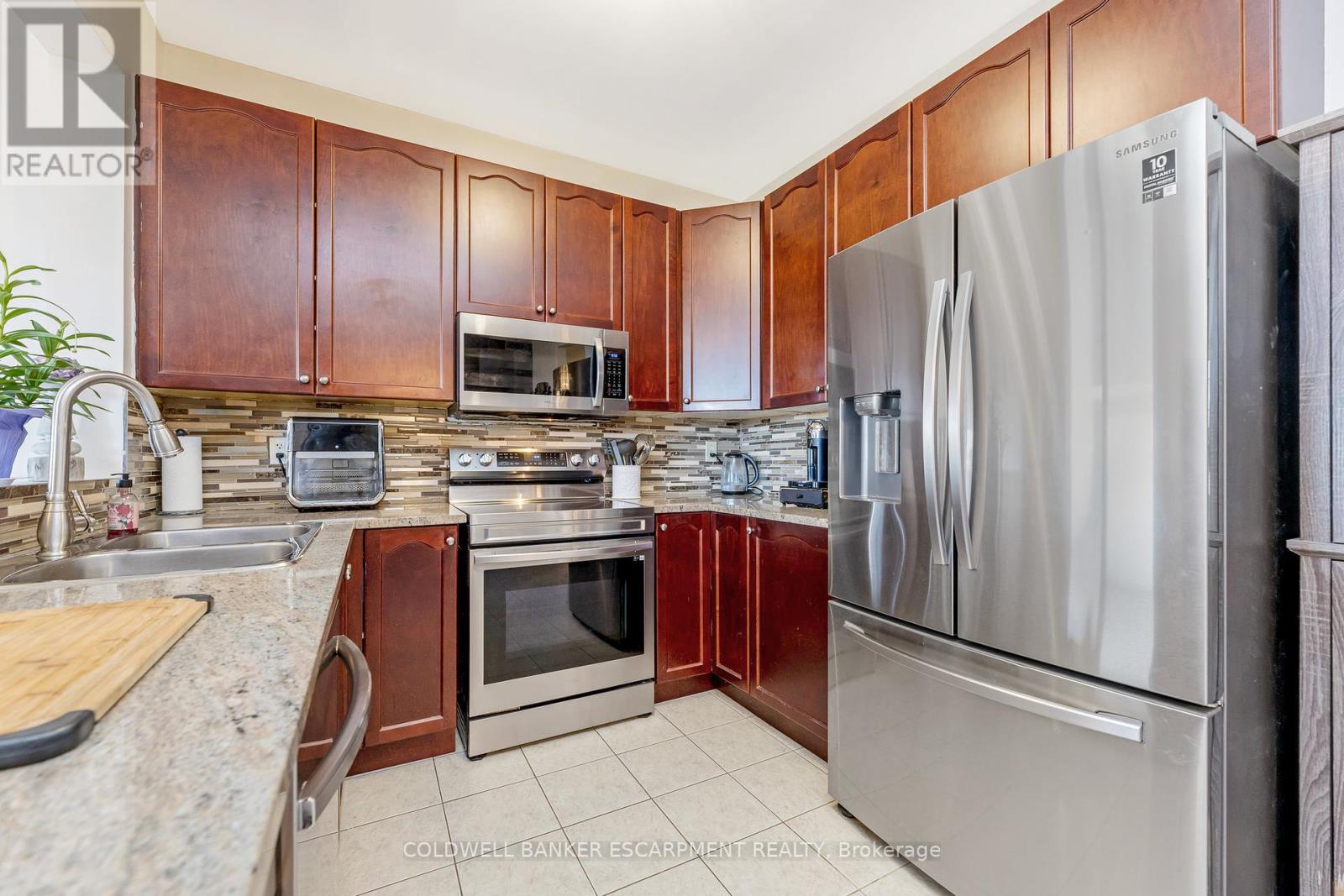 602 Yates Drive, Milton, Ontario  L9T 7R1 - Photo 11 - W12149344