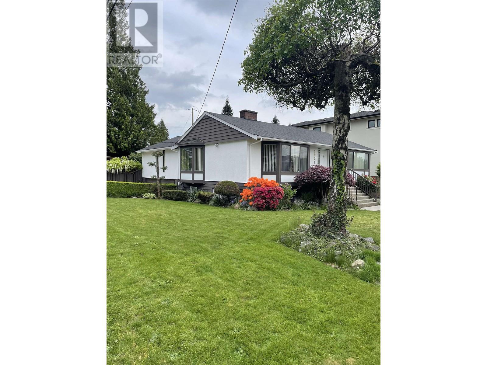 Property at 1904 CLIFF AVENUE image 2