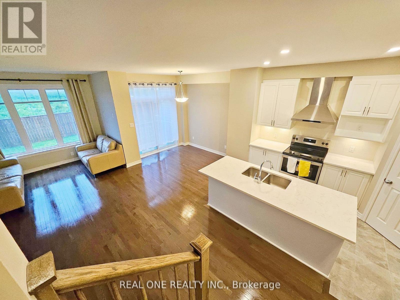 1103 Barrow Avenue, Kingston, Ontario  K7M 0G5 - Photo 5 - X12149340