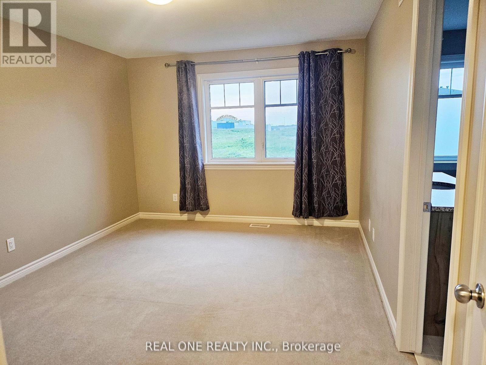 1103 Barrow Avenue, Kingston, Ontario  K7M 0G5 - Photo 7 - X12149340