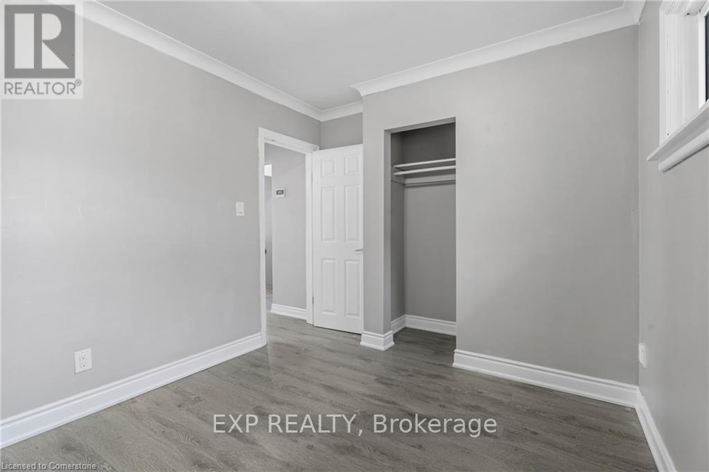 494 East 37th Street, Hamilton, Ontario  L8V 4B9 - Photo 15 - X12149342