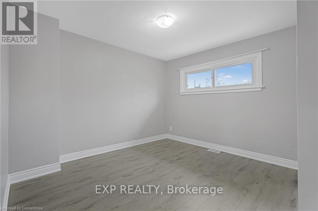 494 East 37th Street, Hamilton, Ontario  L8V 4B9 - Photo 16 - X12149342