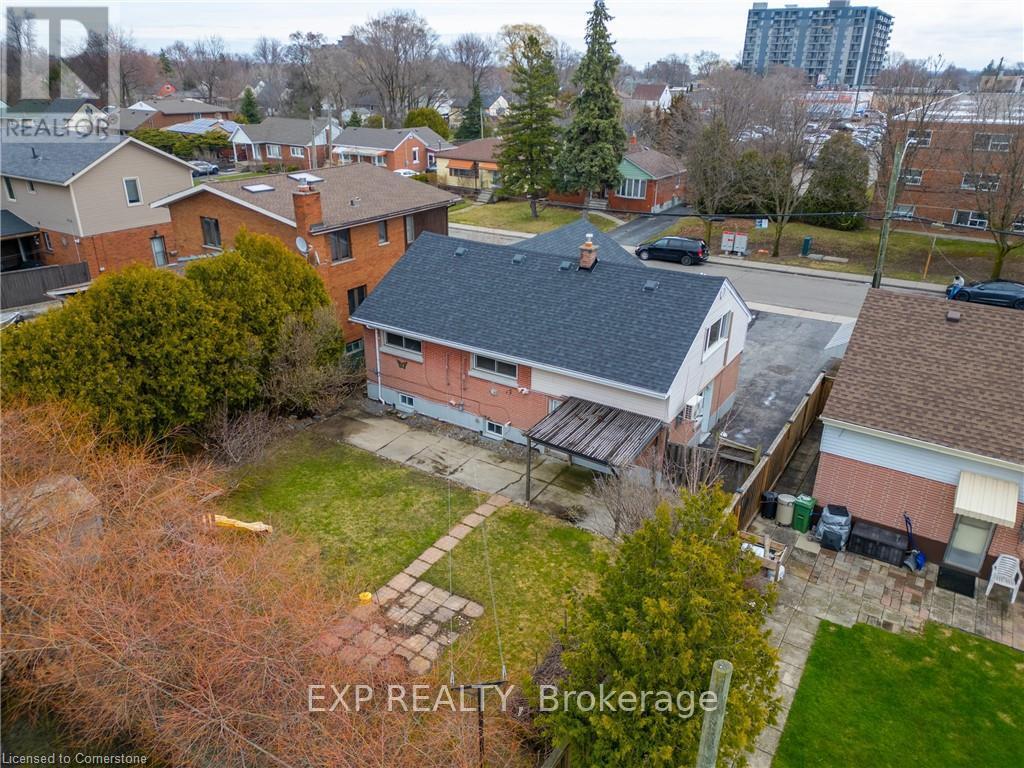 494 East 37th Street, Hamilton, Ontario  L8V 4B9 - Photo 32 - X12149342