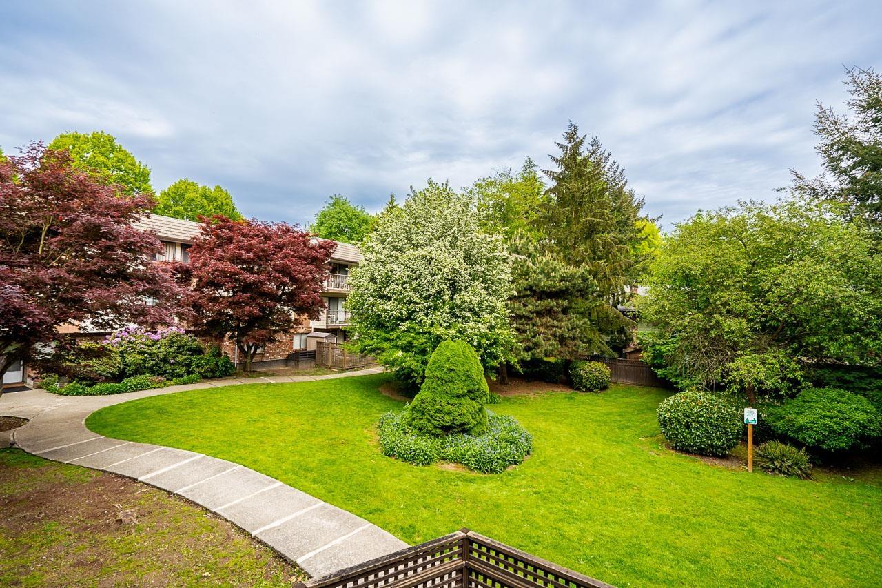 207 7426 138 STREET, surrey, British Columbia