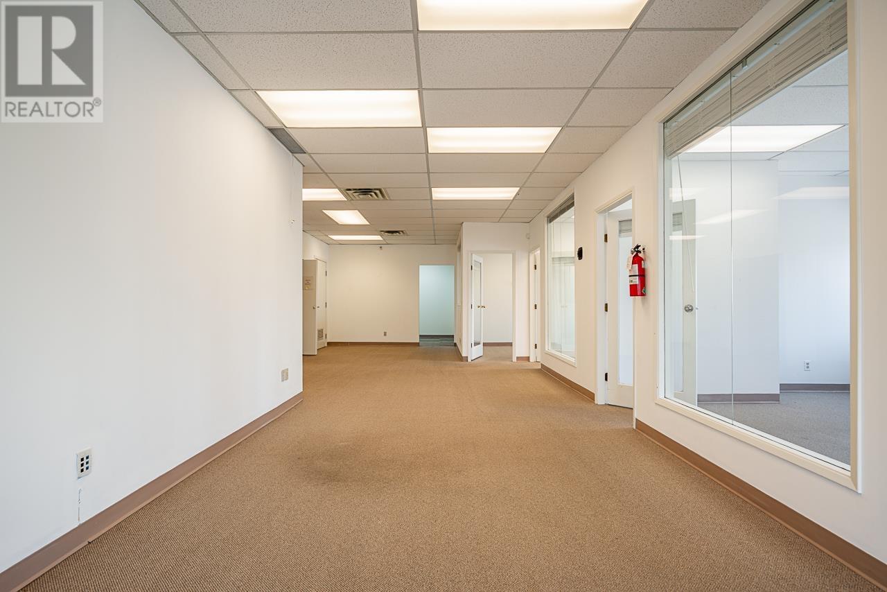 320/330 550 Sixth Street, New Westminster, British Columbia  V3L 3B7 - Photo 5 - C8069208