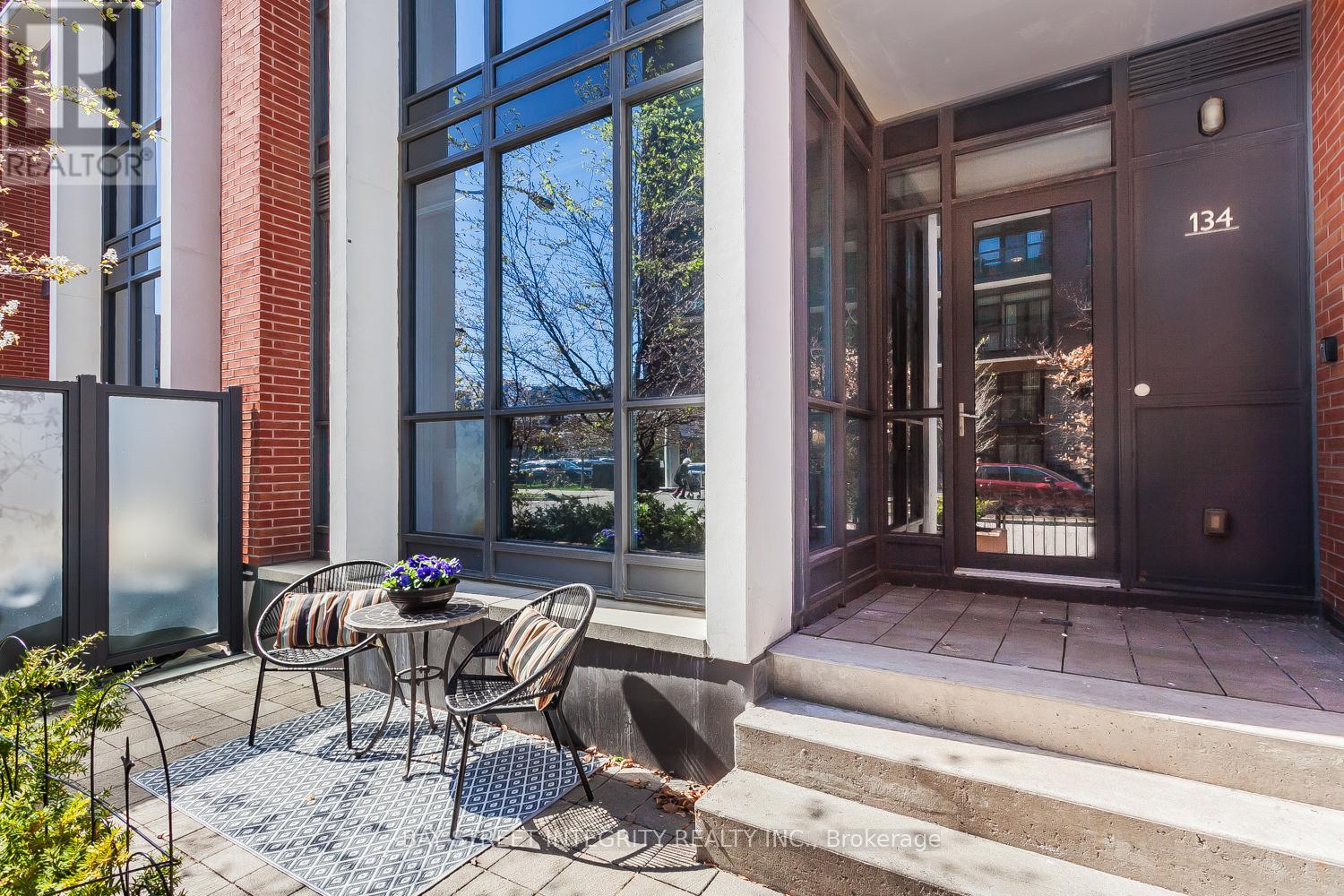 Property at 107 - 55 REGENT PARK BOULEVARD image 2