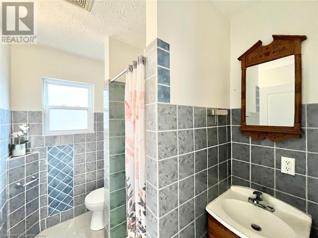 305 Patricia Avenue, Kitchener, Ontario  N2M 1K2 - Photo 11 - 40725311