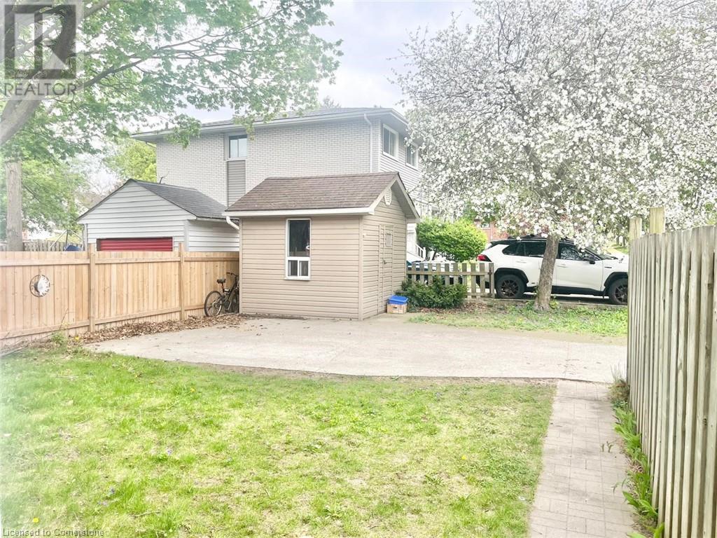 305 Patricia Avenue, Kitchener, Ontario  N2M 1K2 - Photo 4 - 40725311