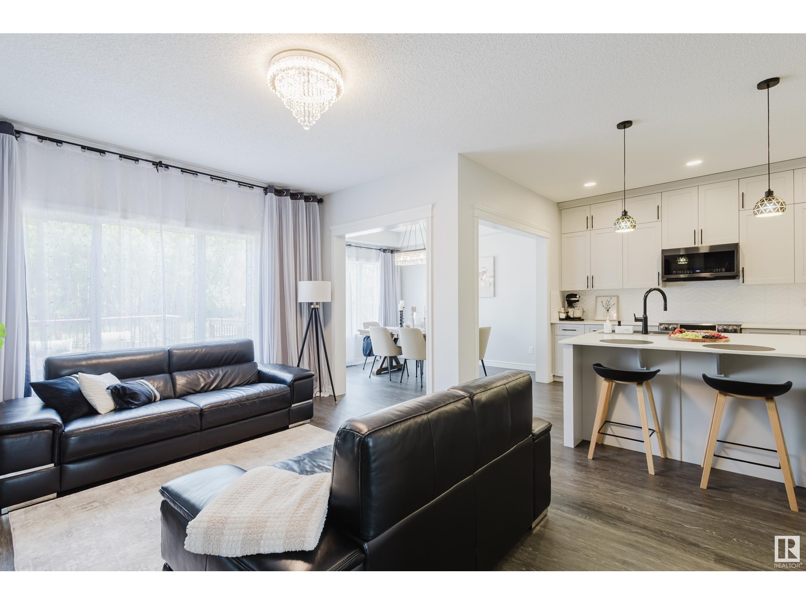 1958 Graydon Hill Gr Sw, Edmonton, Alberta  T6W 4C6 - Photo 9 - E4436478
