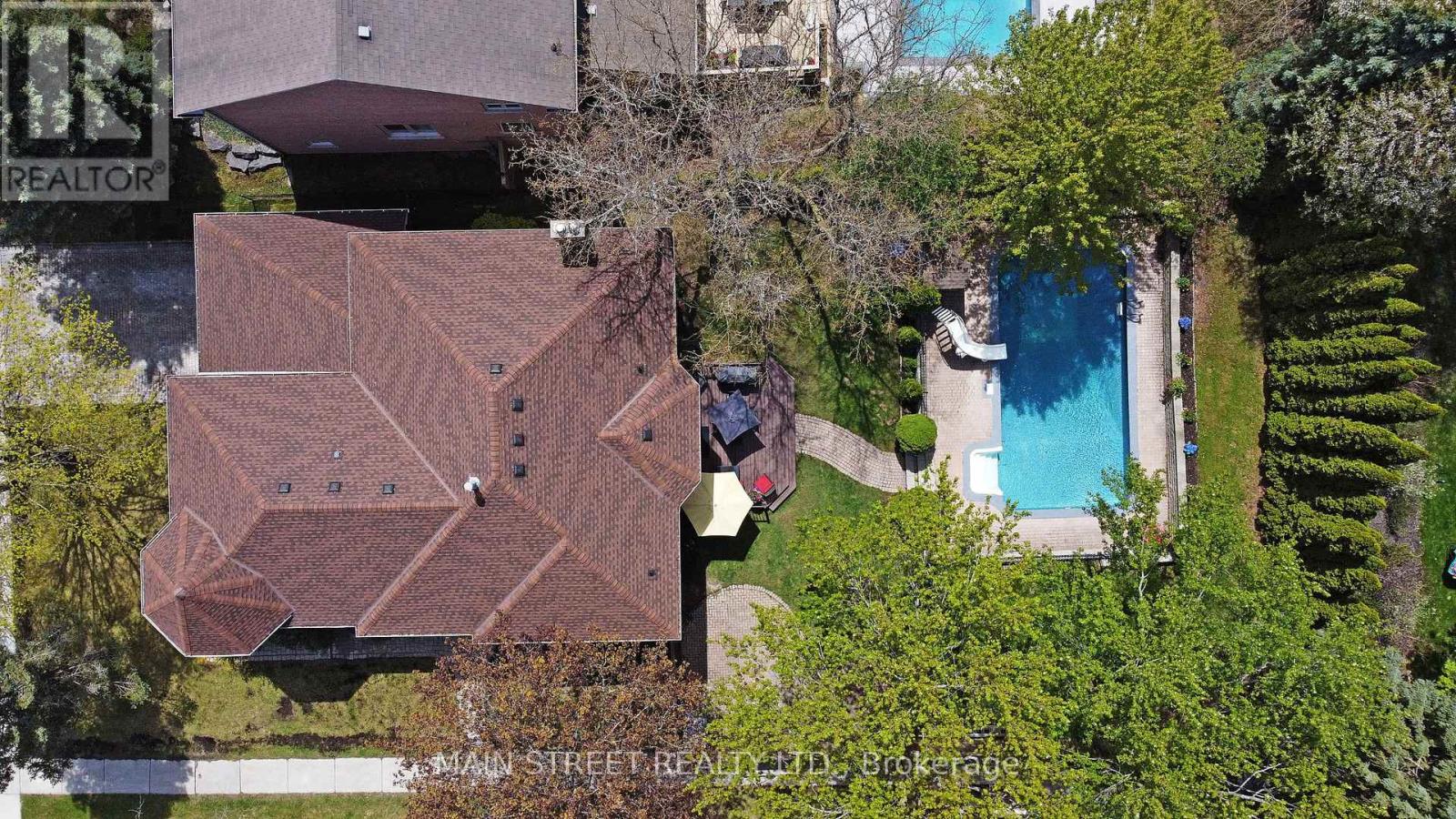 898 Stonehaven Avenue, Newmarket (Stonehaven-Wyndham), Ontario  L3X 1K7 - Photo 46 - N12149385