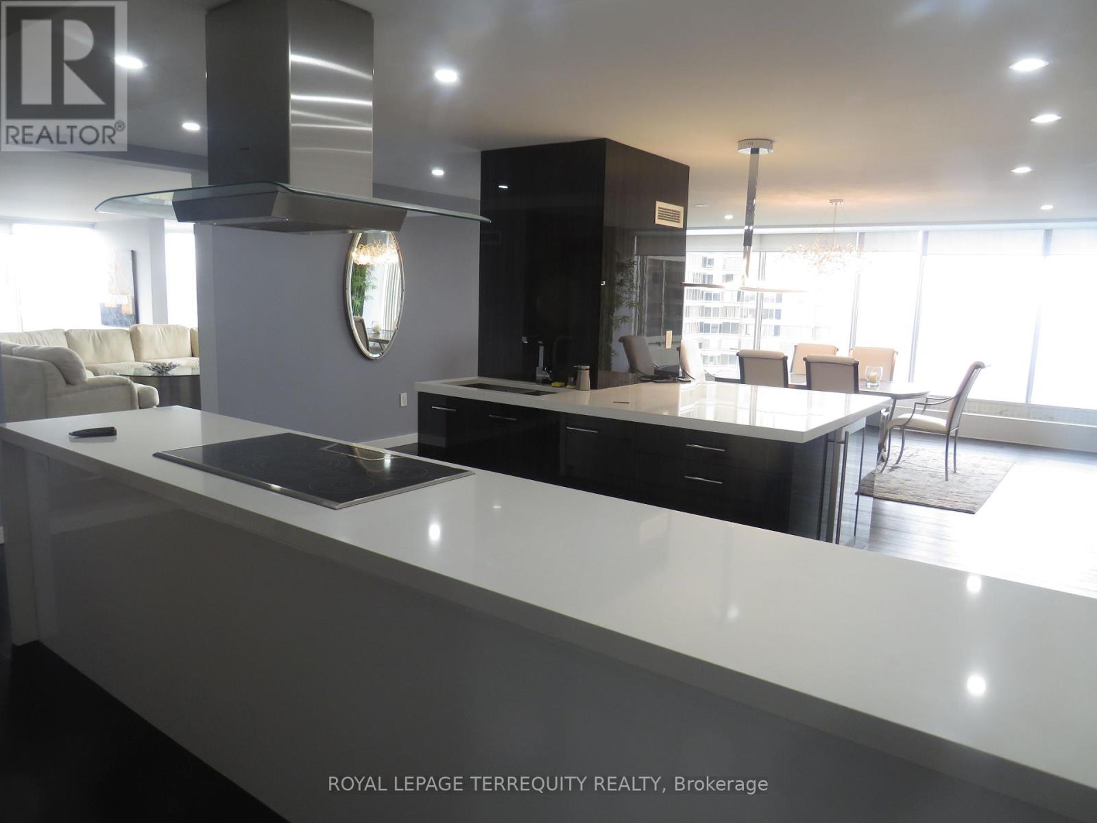 3305 - 2045 Lake Shore Boulevard W, Toronto, Ontario  M8V 2Z6 - Photo 49 - W11912183