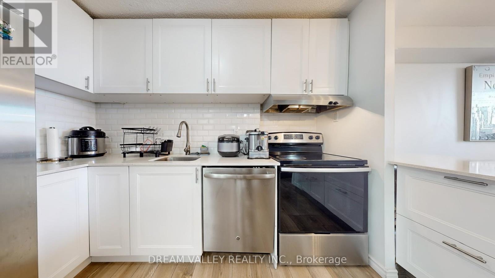 1102 - 2900 Battleford Road, Mississauga, Ontario  L5N 2V9 - Photo 13 - W12141751