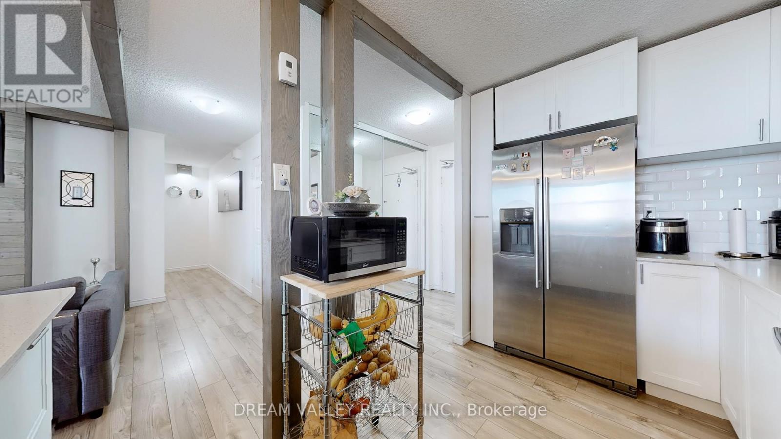1102 - 2900 Battleford Road, Mississauga, Ontario  L5N 2V9 - Photo 14 - W12141751