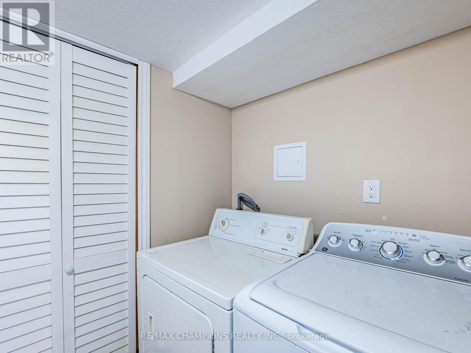 12 Gower Court, Halton Hills (Georgetown), Ontario  L7G 4L5 - Photo 26 - W12149380