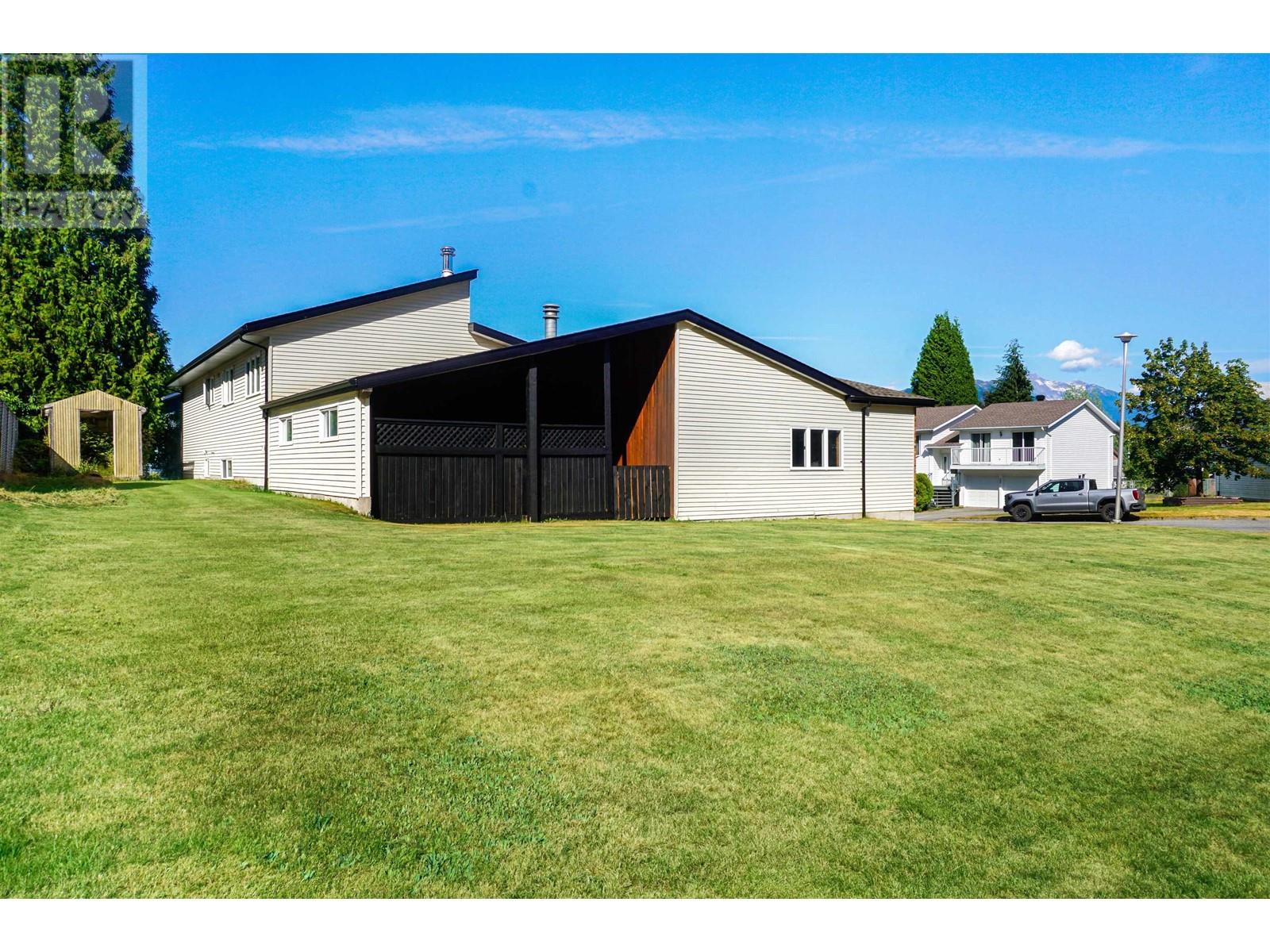 150 Angle Street, Kitimat, British Columbia  V8C 2N3 - Photo 39 - R2965967