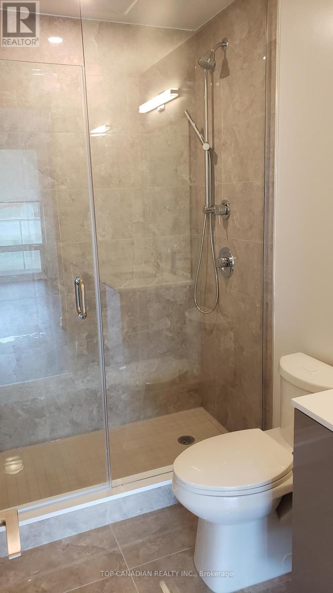 722 - 15 Queens Quay E, Toronto, Ontario  M5E 0C5 - Photo 17 - C12149390