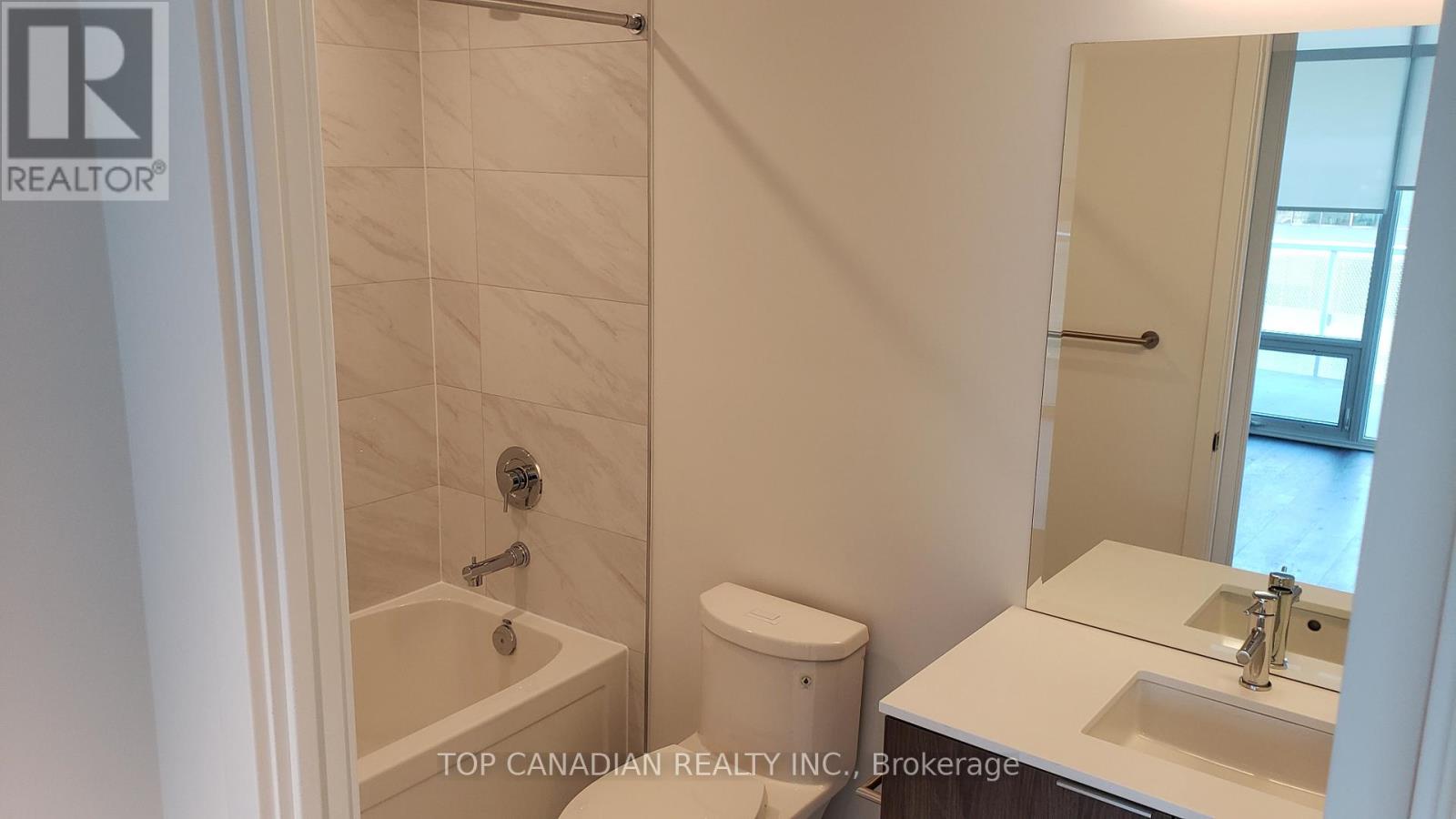 722 - 15 Queens Quay E, Toronto, Ontario  M5E 0C5 - Photo 27 - C12149390