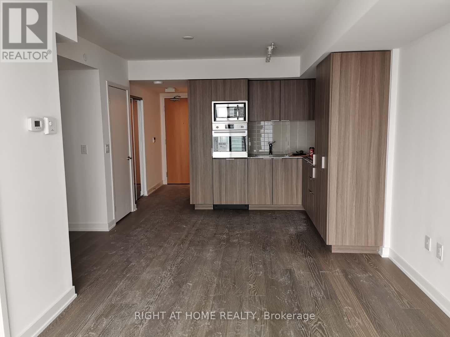 3504 - 11 Wellesley Street W, Toronto, Ontario  M4Y 1E8 - Photo 4 - C12149394