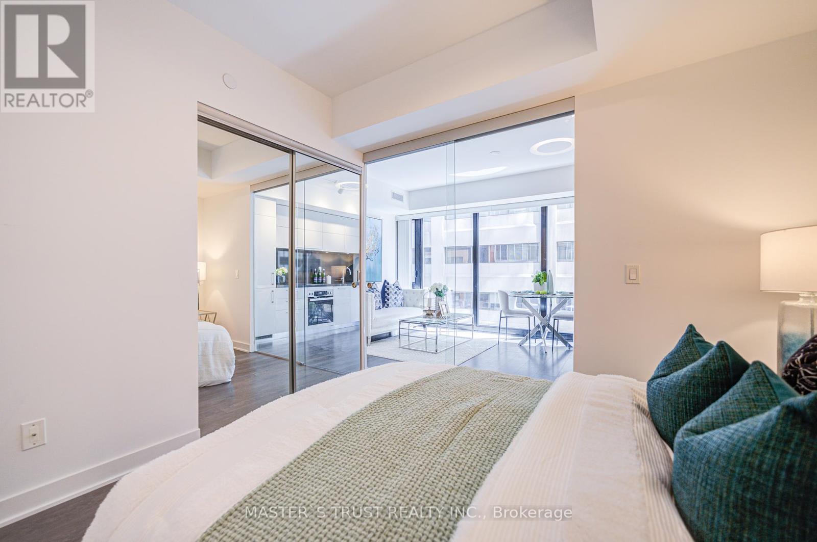 606 - 188 Cumberland Street, Toronto, Ontario  M5R 0B6 - Photo 20 - C12149429