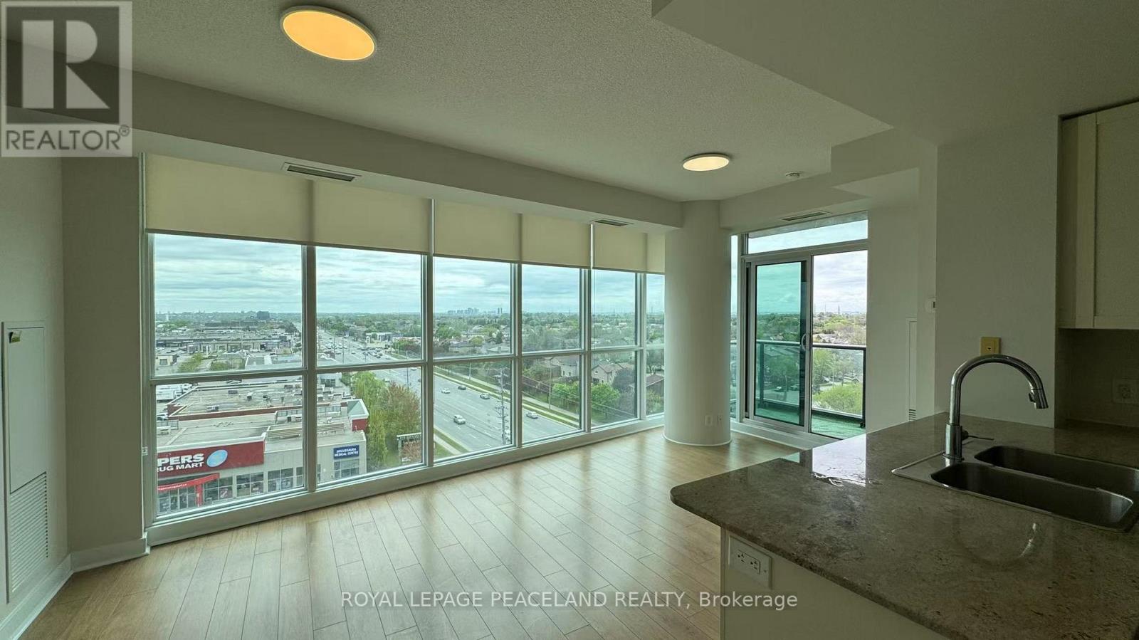 908 - 3985 Grand Park Drive, Mississauga (City Centre), Ontario  L5B 0H8 - Photo 3 - W12149410