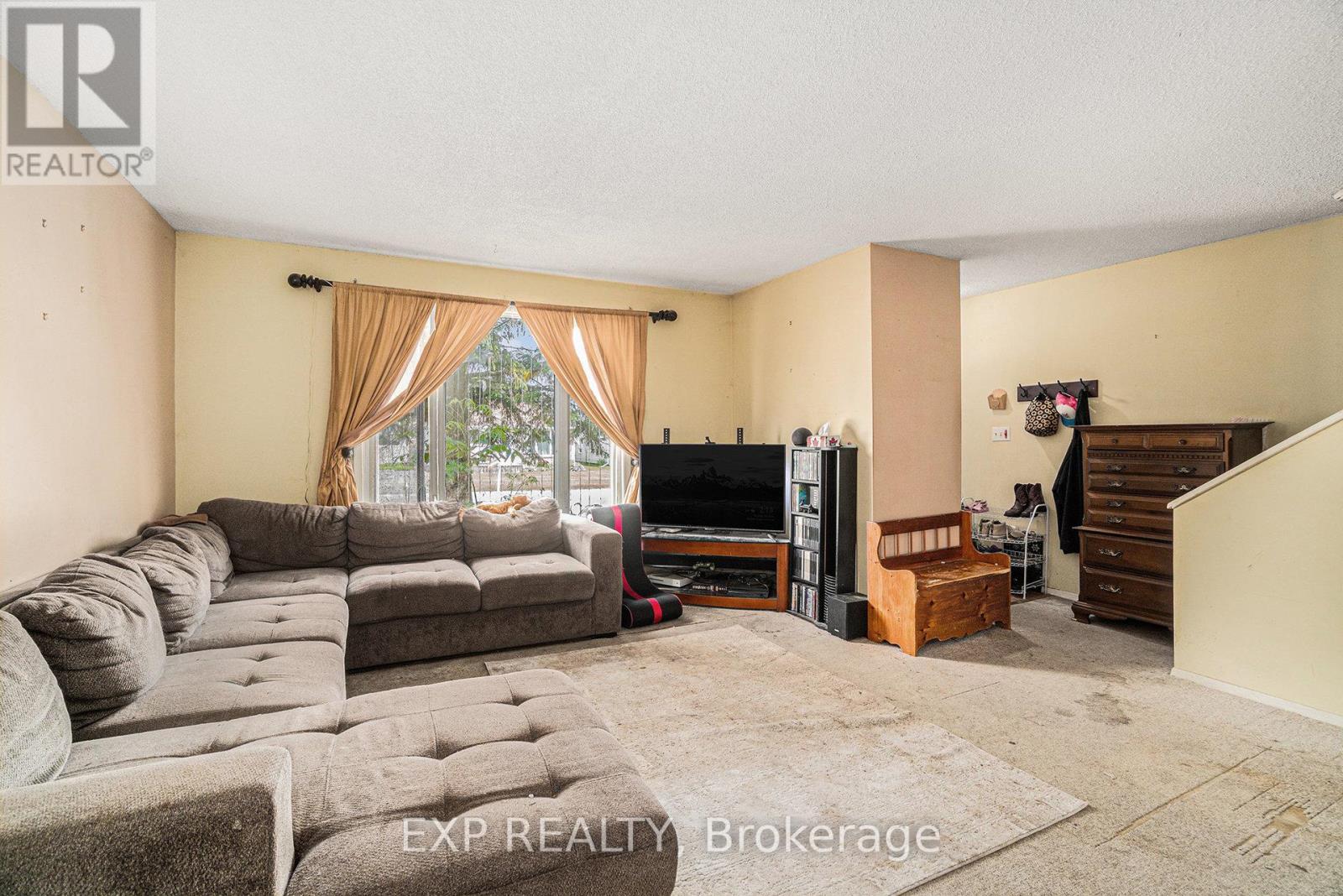 983 Mackenzie Road, Prescott, Ontario  K0G 1T0 - Photo 4 - X12149445