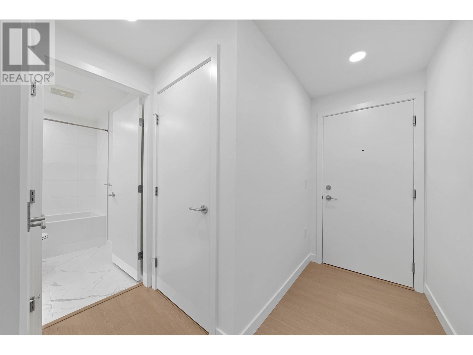1601 7683 Park Crescent, Burnaby, British Columbia  V3N 0J4 - Photo 28 - R3003048