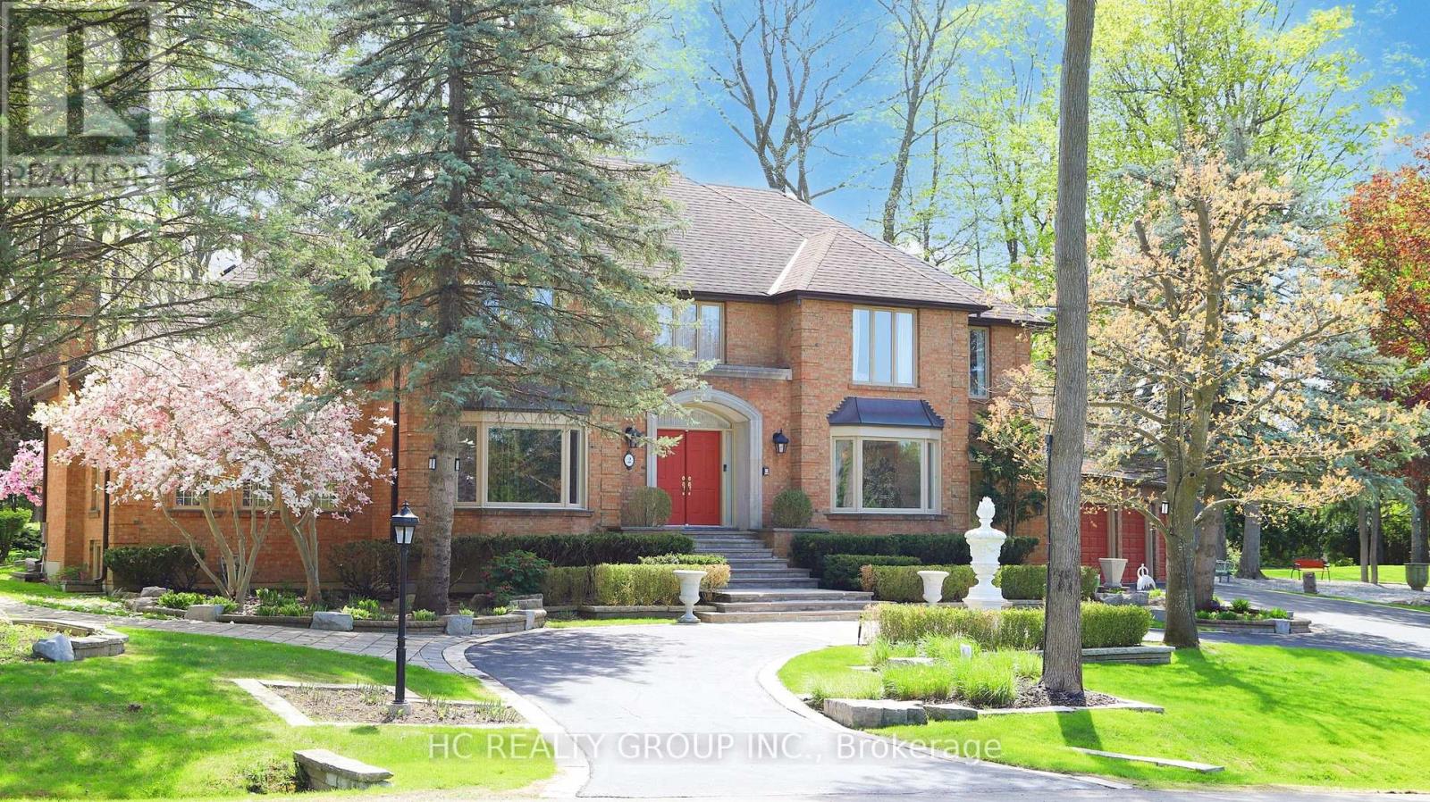 2 Glenridge Drive, Markham, Ontario  L6C 1A1 - Photo 1 - N12149452