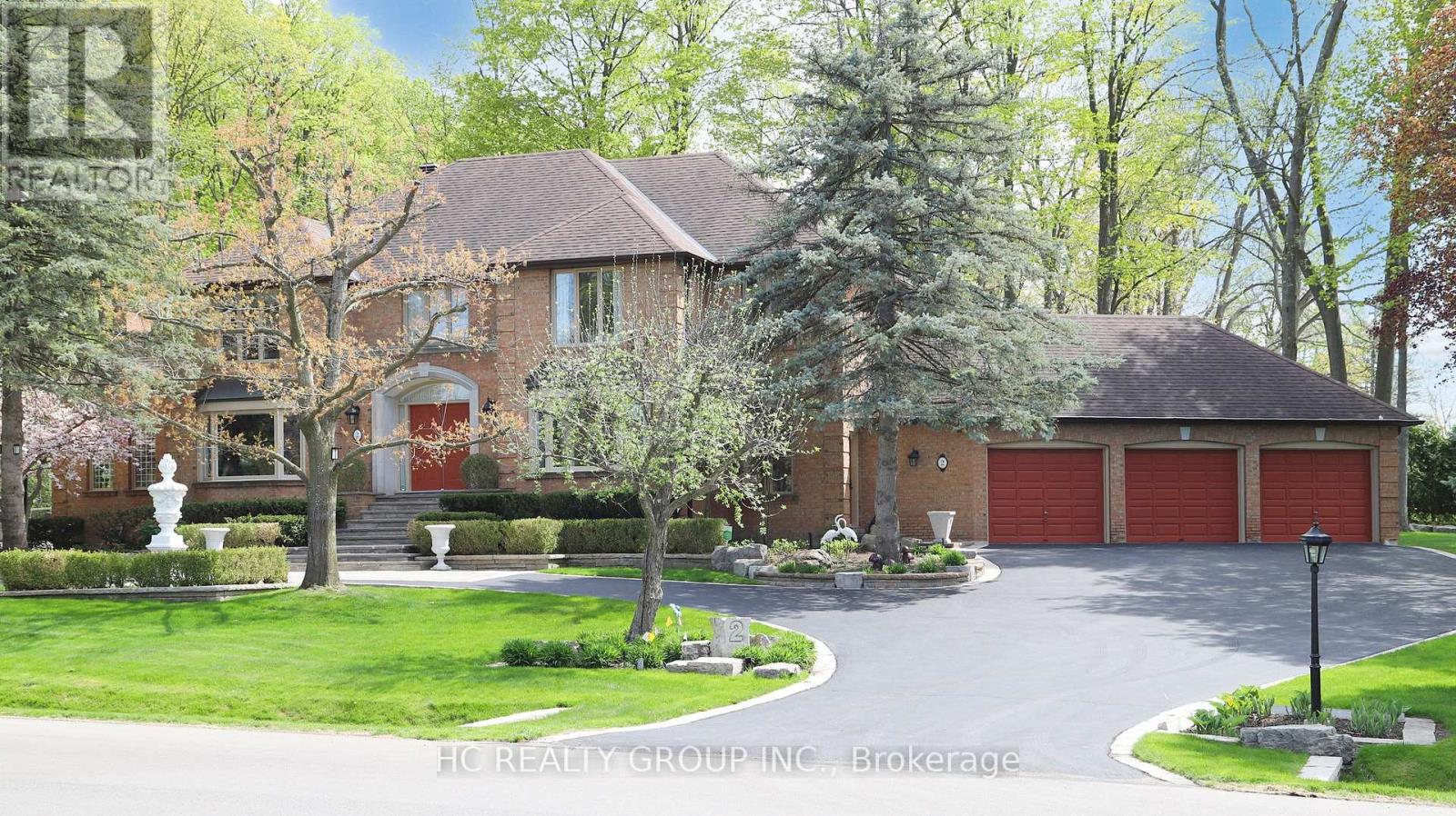 2 Glenridge Drive, Markham, Ontario  L6C 1A1 - Photo 2 - N12149452