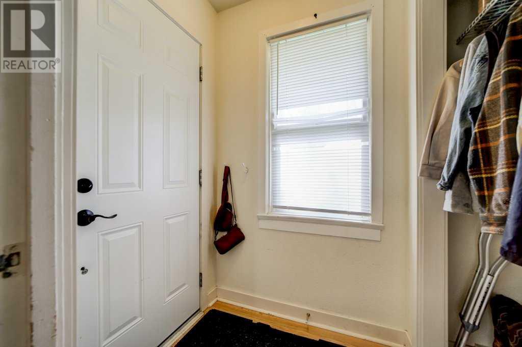 Property at 715 15 Street S image 4