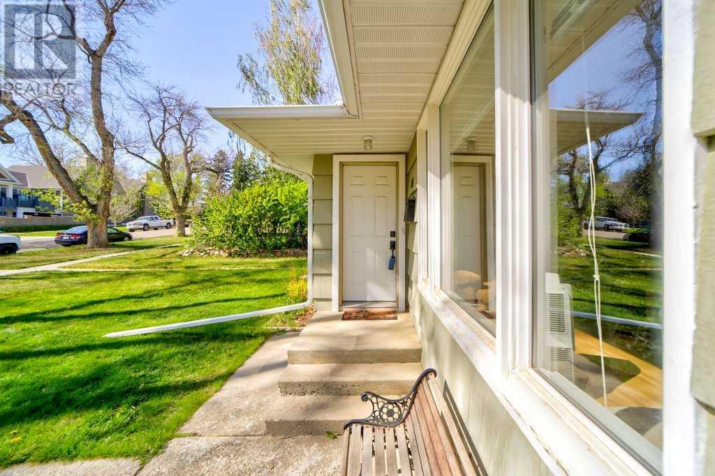 Property at 715 15 Street S image 3