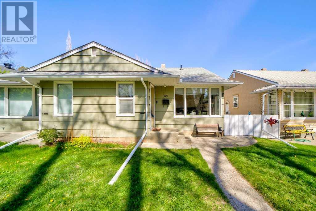 Property at 715 15 Street S image 1