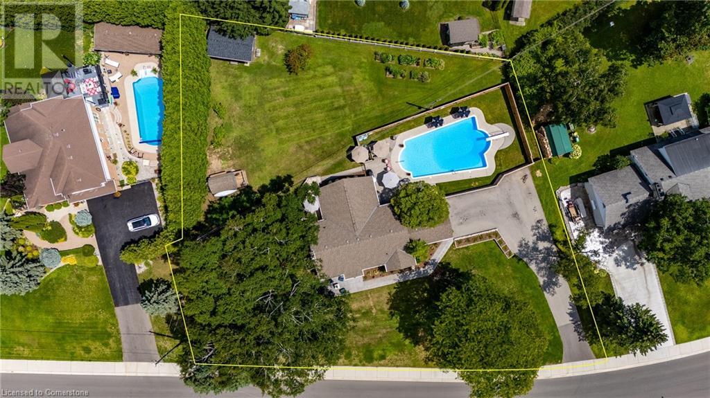 Property at 28 DONJON Boulevard image 4