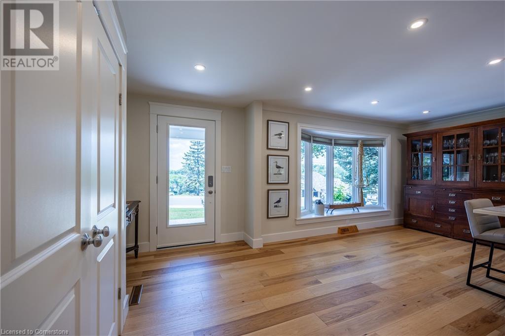 Property at 28 DONJON Boulevard image 5