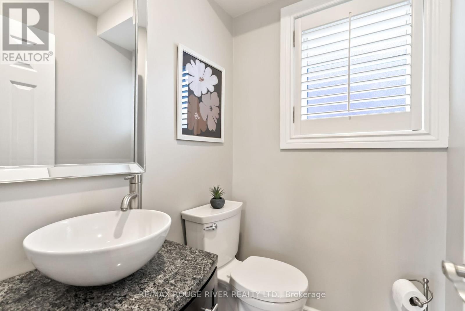 32 Fencerow Drive, Whitby, Ontario  L1R 1Y4 - Photo 18 - E12130890